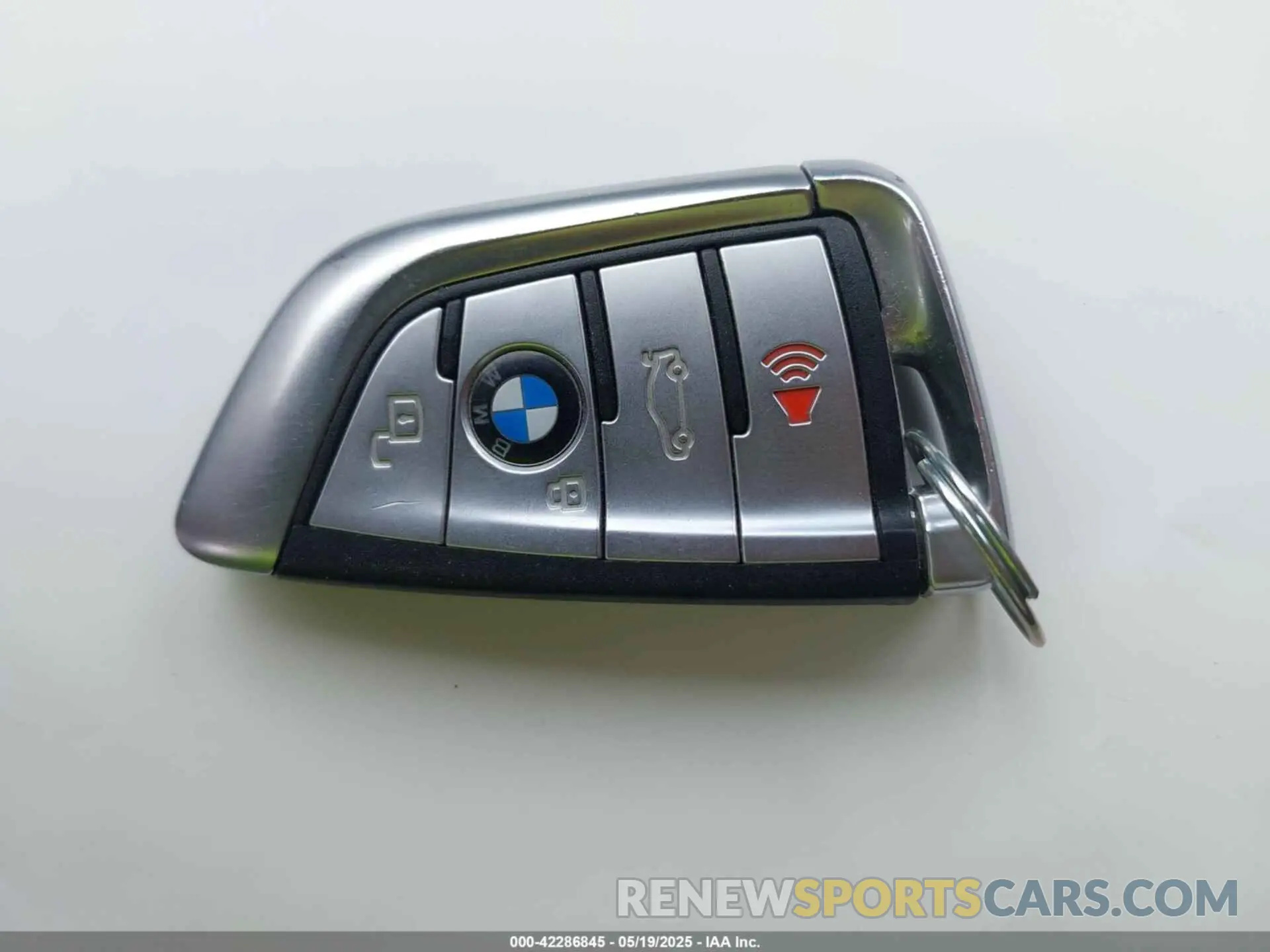 11 Photograph of a damaged car 5UXCW2C08M9H62269 BMW X7 2021