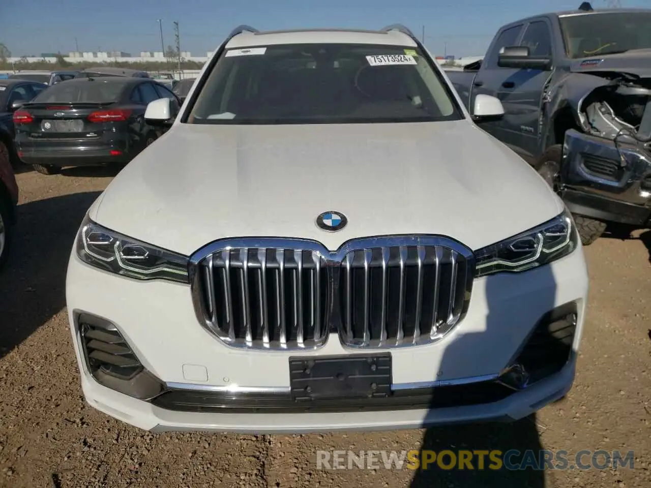 5 Photograph of a damaged car 5UXCW2C09M9E68007 BMW X7 2021