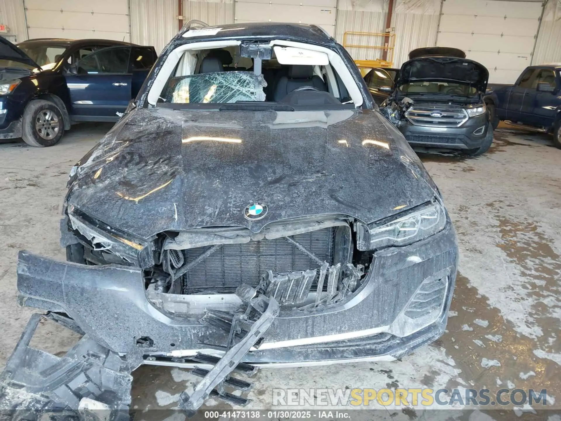12 Photograph of a damaged car 5UXCW2C09M9E94039 BMW X7 2021