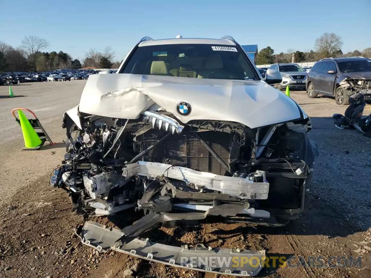 5 Photograph of a damaged car 5UXCW2C0XM9H58613 BMW X7 2021