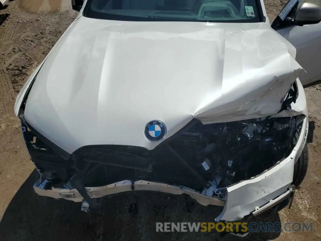 12 Photograph of a damaged car 5UXCX6C00M9H20912 BMW X7 2021