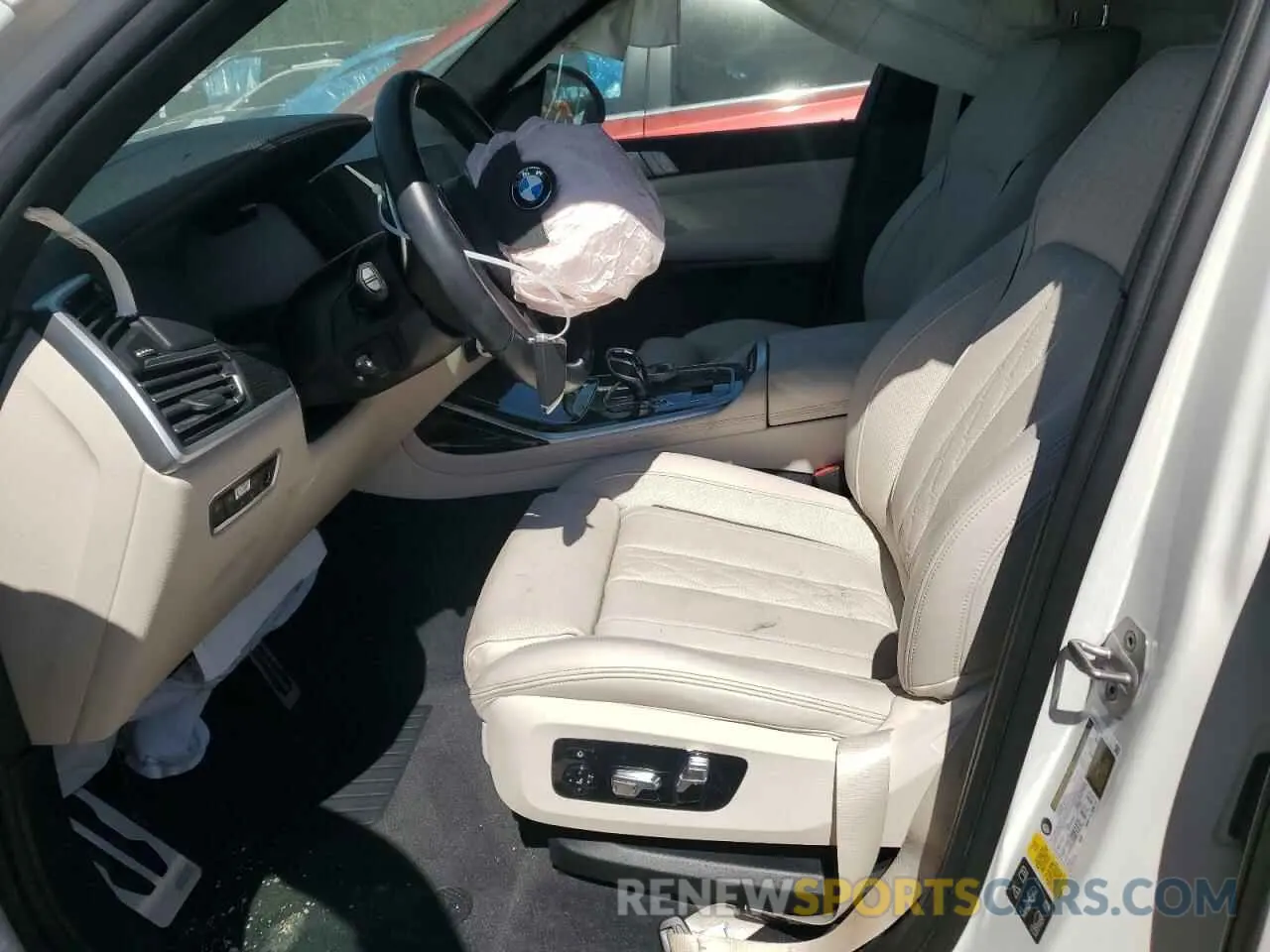 7 Photograph of a damaged car 5UXCX6C00M9H20912 BMW X7 2021