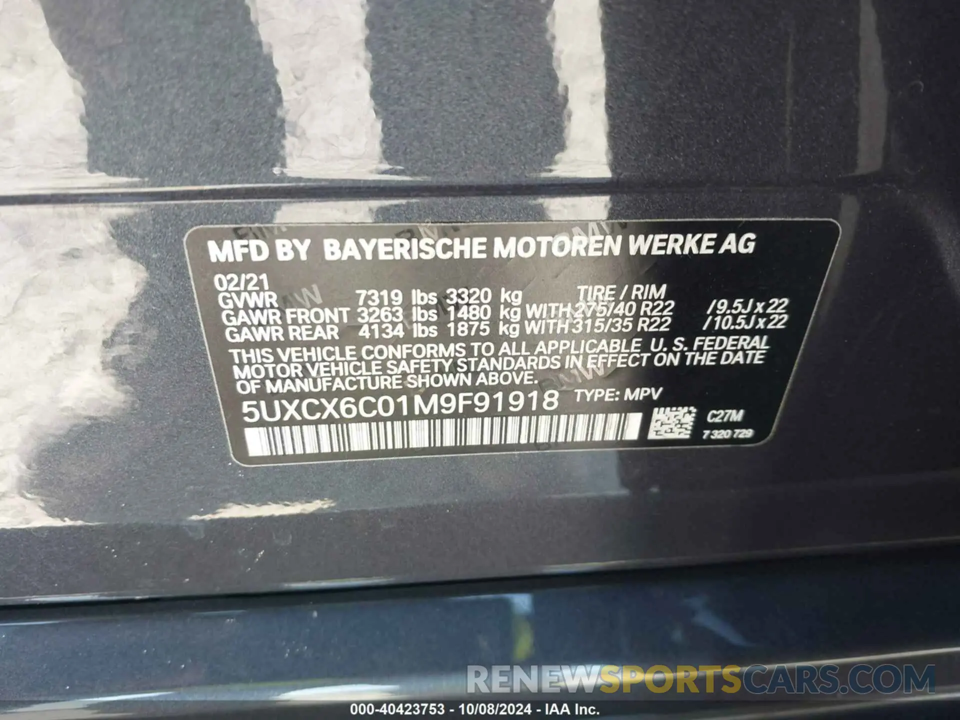 9 Photograph of a damaged car 5UXCX6C01M9F91918 BMW X7 2021
