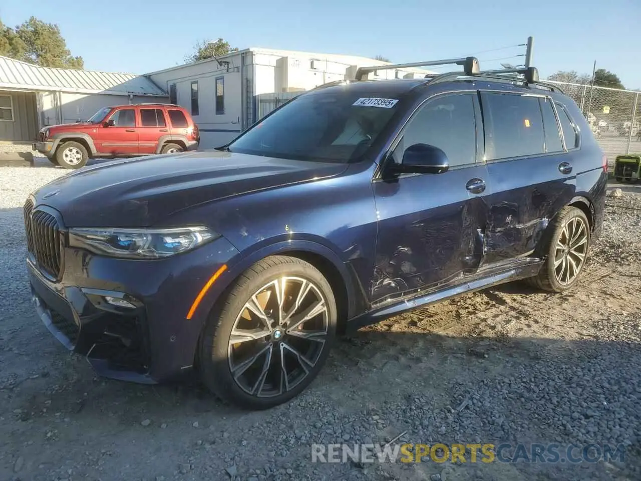 1 Photograph of a damaged car 5UXCX6C03M9E15369 BMW X7 2021