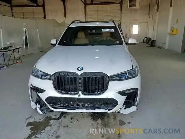 12 Photograph of a damaged car 5UXCX6C03M9F03953 BMW X7 2021