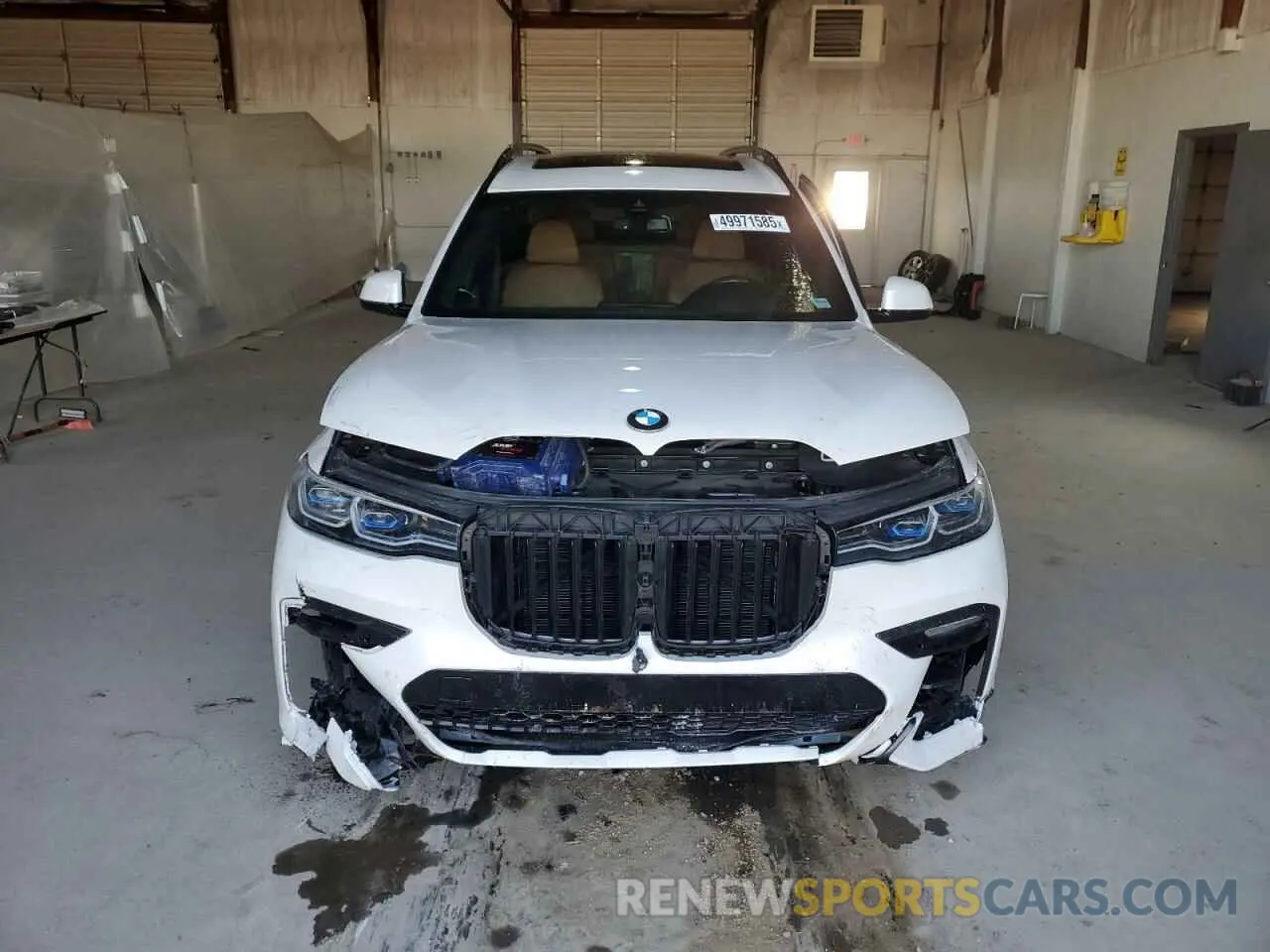 5 Photograph of a damaged car 5UXCX6C03M9F03953 BMW X7 2021