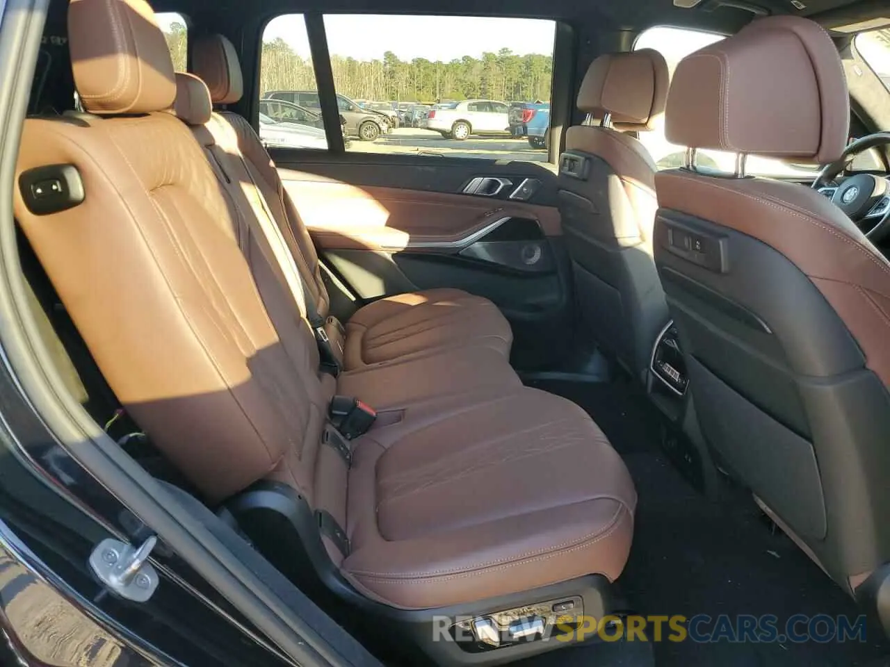 11 Photograph of a damaged car 5UXCX6C04M9G05391 BMW X7 2021