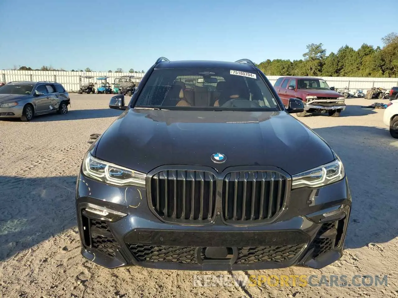 5 Photograph of a damaged car 5UXCX6C04M9G05391 BMW X7 2021