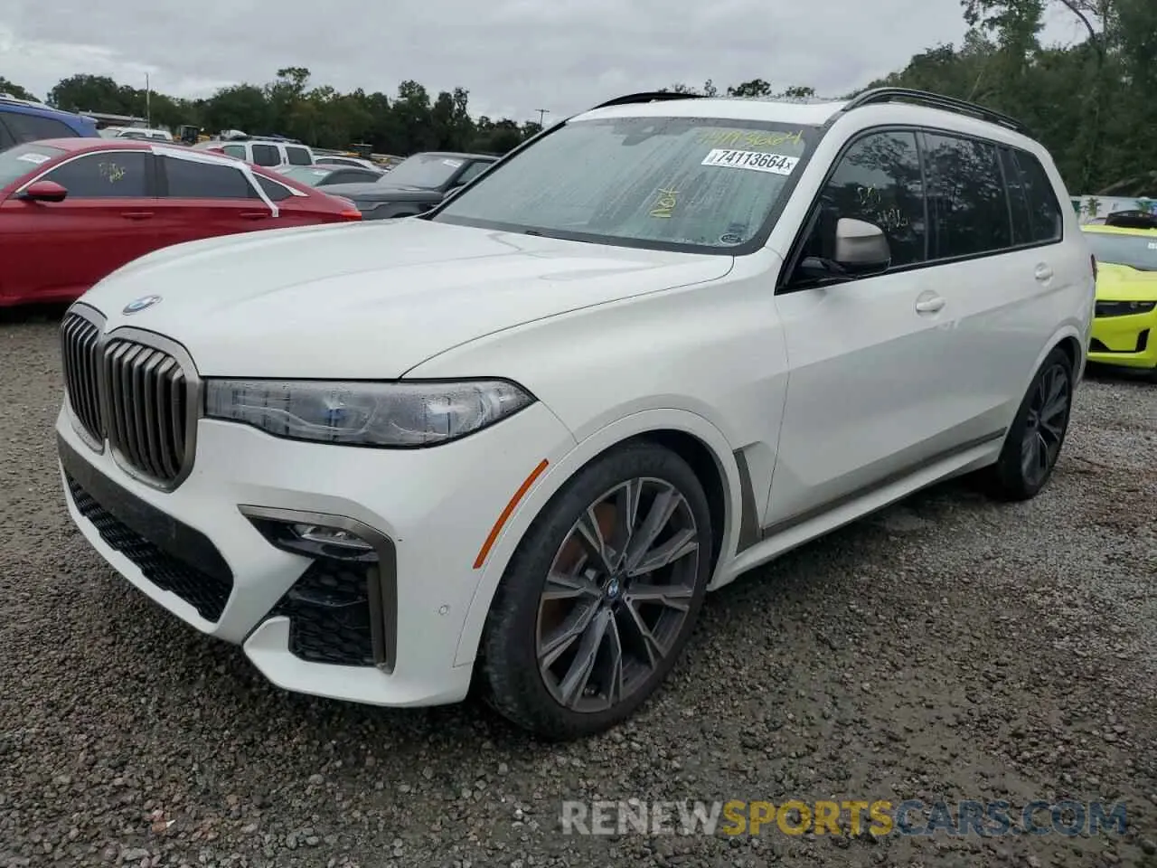 1 Photograph of a damaged car 5UXCX6C05M9G78155 BMW X7 2021
