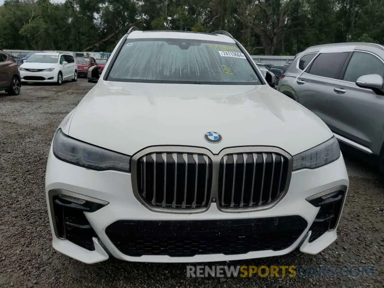 5 Photograph of a damaged car 5UXCX6C05M9G78155 BMW X7 2021