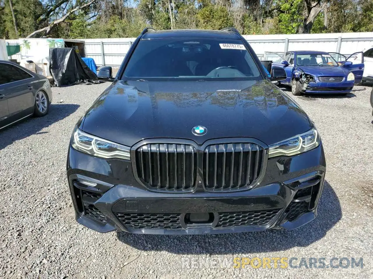 5 Photograph of a damaged car 5UXCX6C06M9G14044 BMW X7 2021