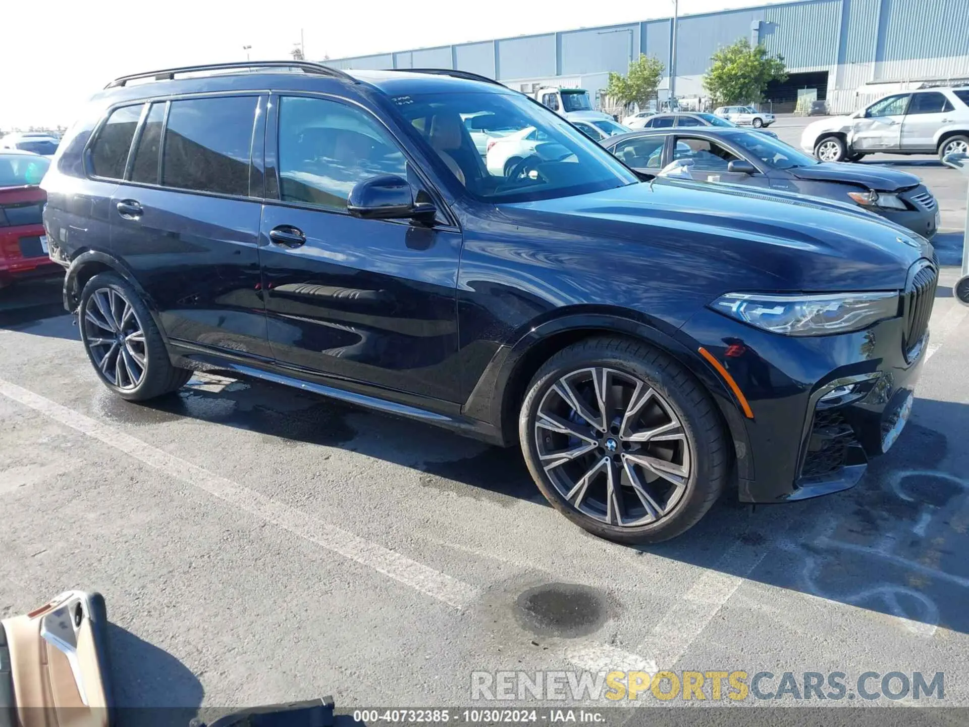 1 Photograph of a damaged car 5UXCX6C06M9H39335 BMW X7 2021