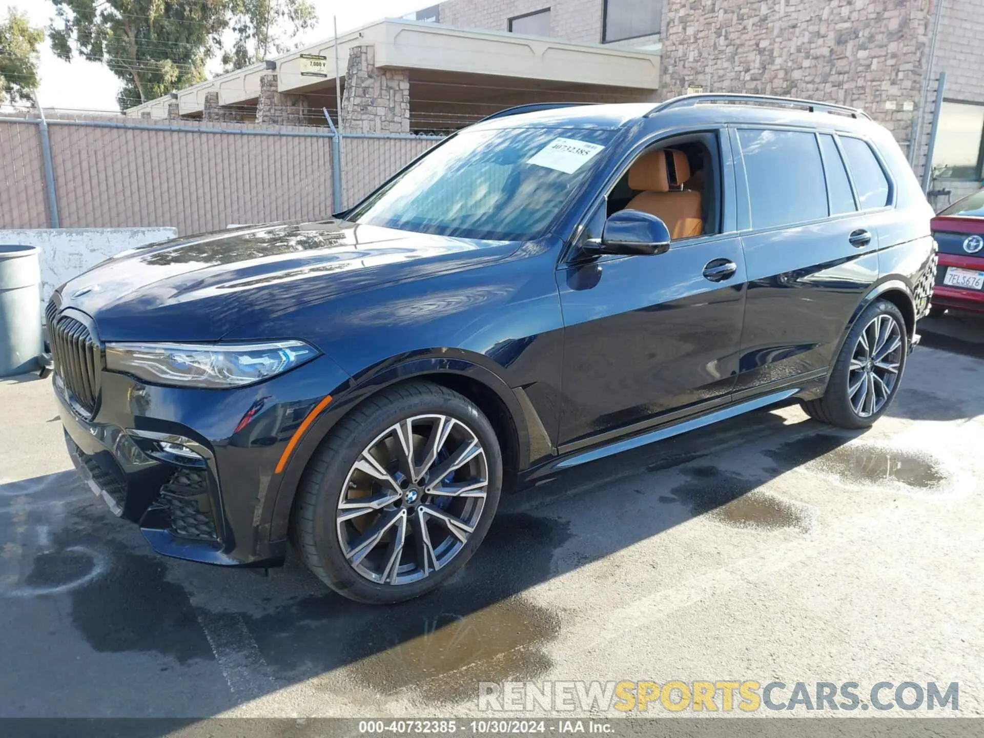 2 Photograph of a damaged car 5UXCX6C06M9H39335 BMW X7 2021