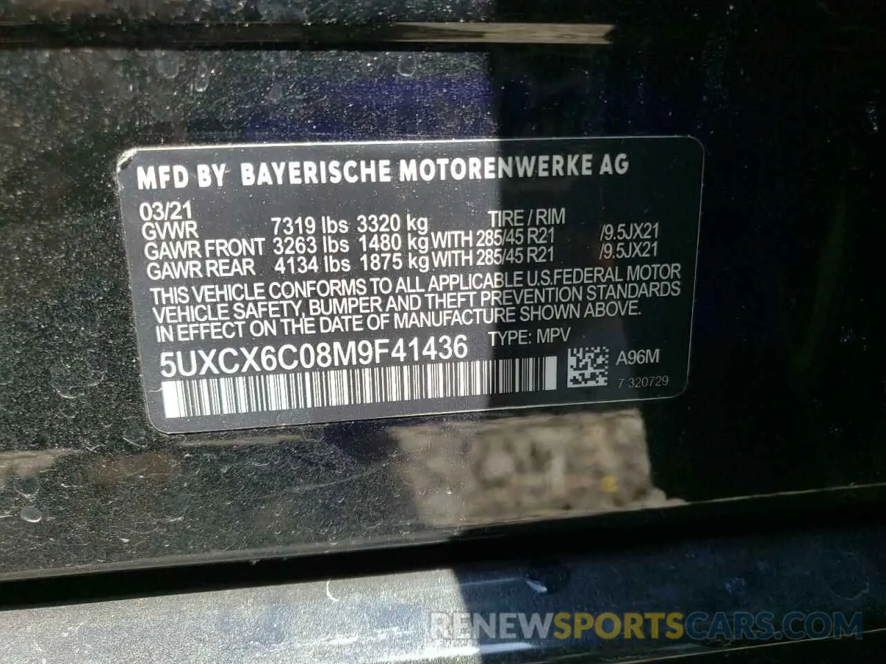 13 Photograph of a damaged car 5UXCX6C08M9F30579 BMW X7 2021