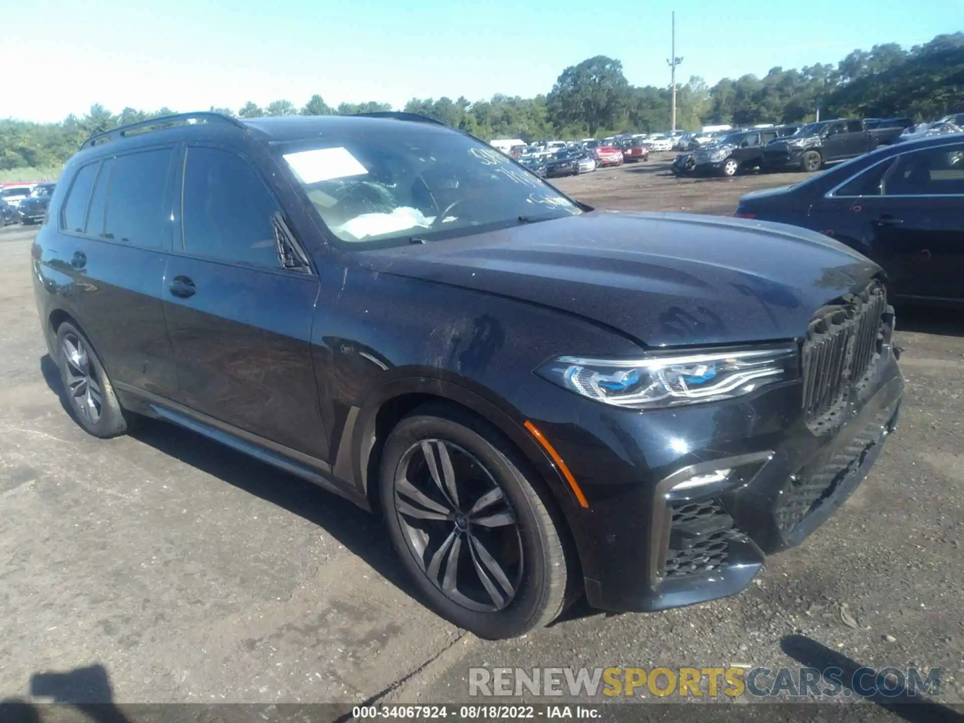 1 Photograph of a damaged car 5UXCX6C0XM9E51754 BMW X7 2021