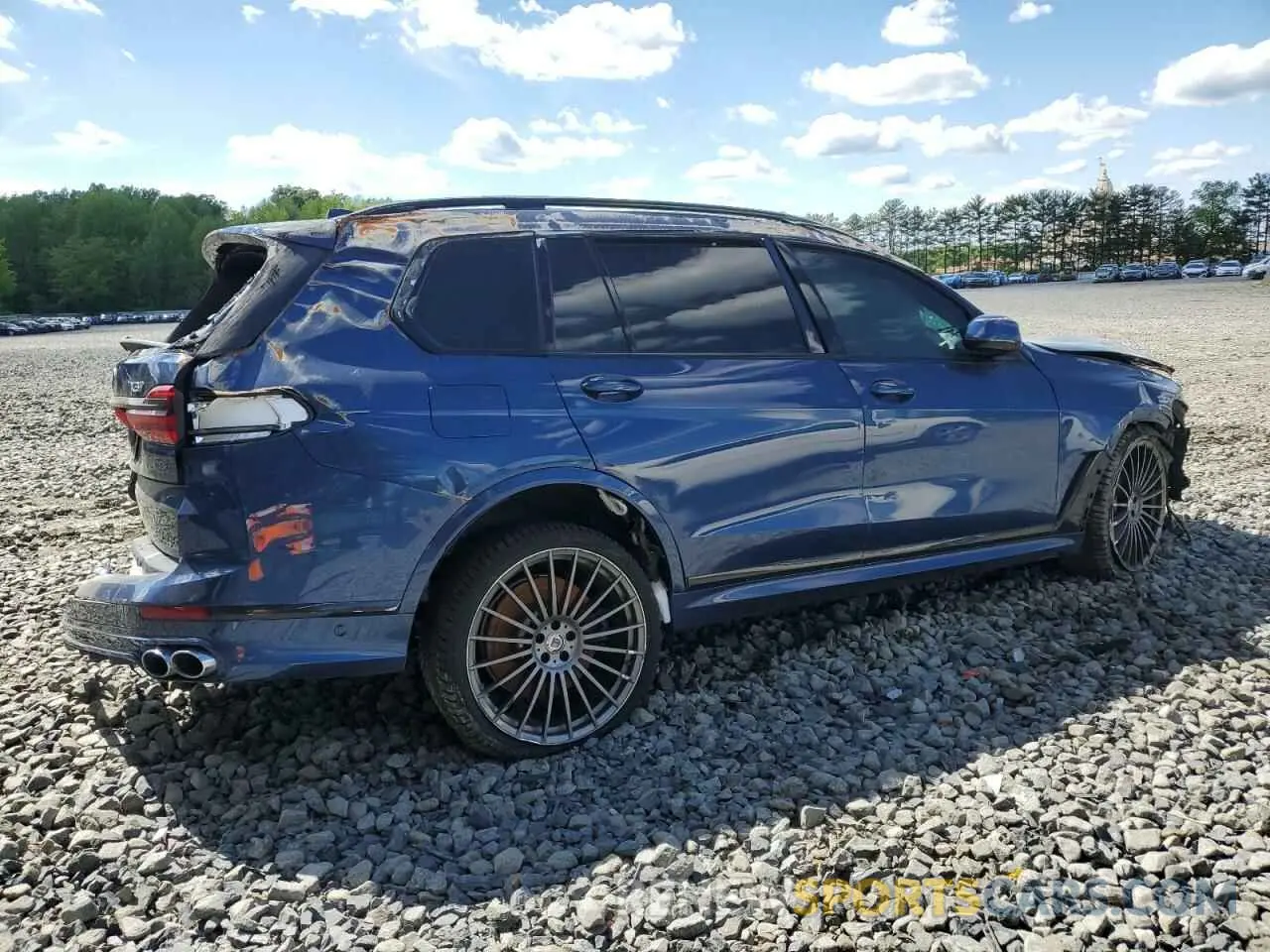 3 Photograph of a damaged car 5UXCX6C14M9F73552 BMW X7 2021