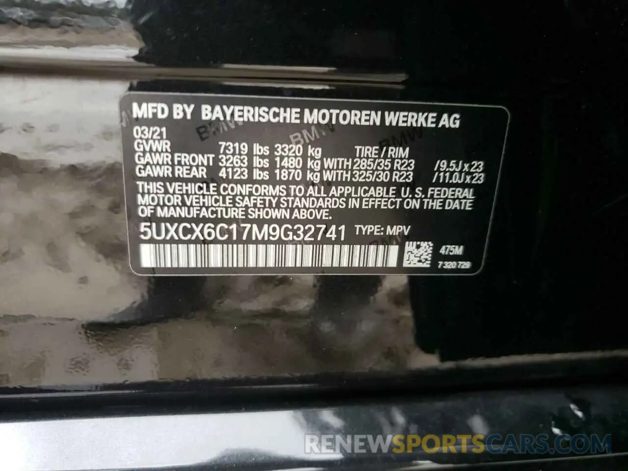 10 Photograph of a damaged car 5UXCX6C17M9G32741 BMW X7 2021