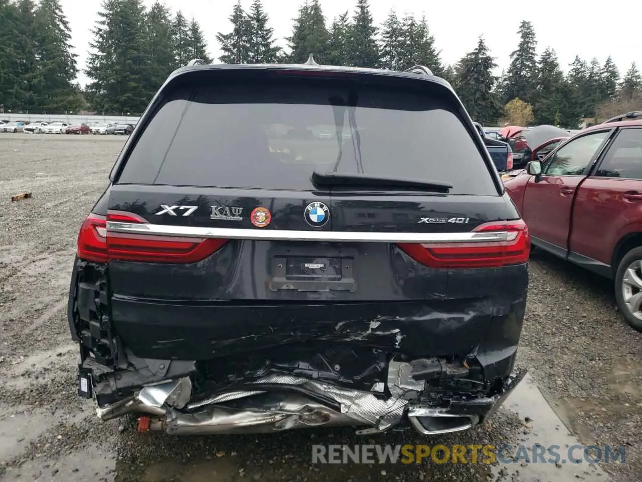 6 Photograph of a damaged car 5UXCW2C00N9K10781 BMW X7 2022