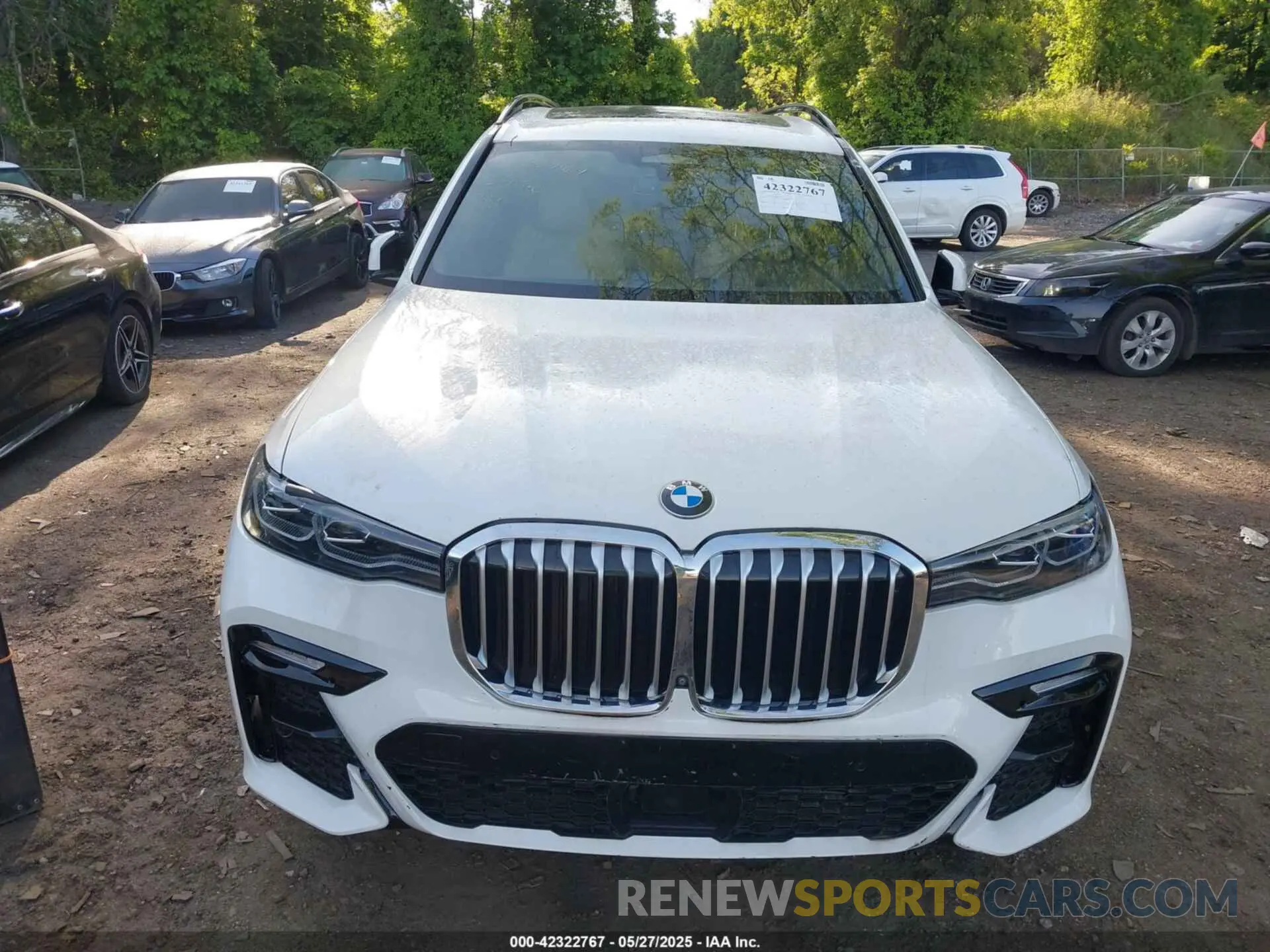6 Photograph of a damaged car 5UXCW2C00N9L30287 BMW X7 2022