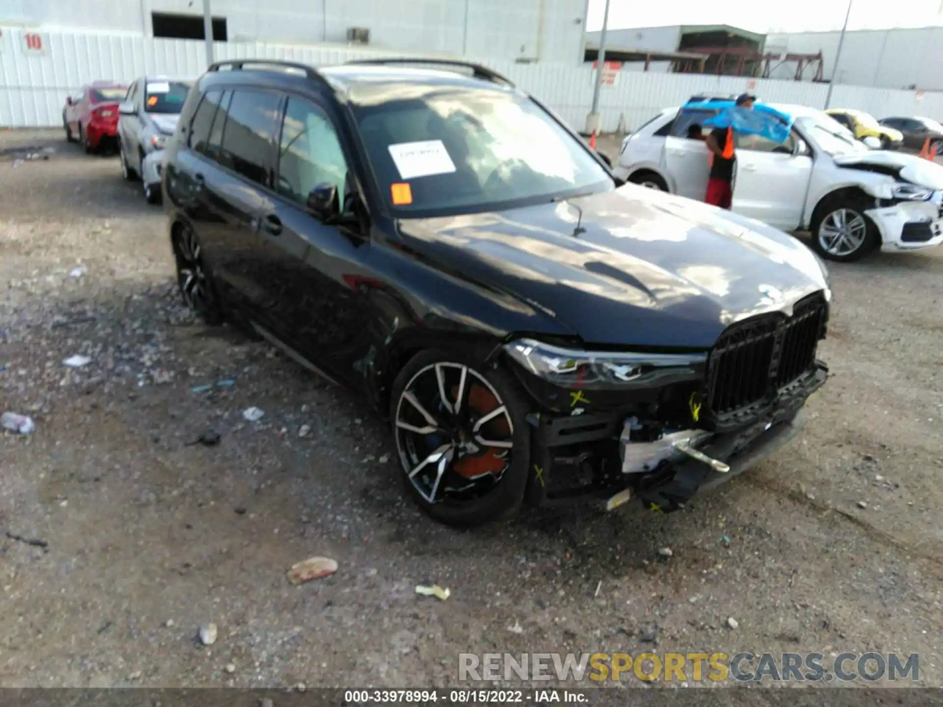 1 Photograph of a damaged car 5UXCW2C01N9J24167 BMW X7 2022