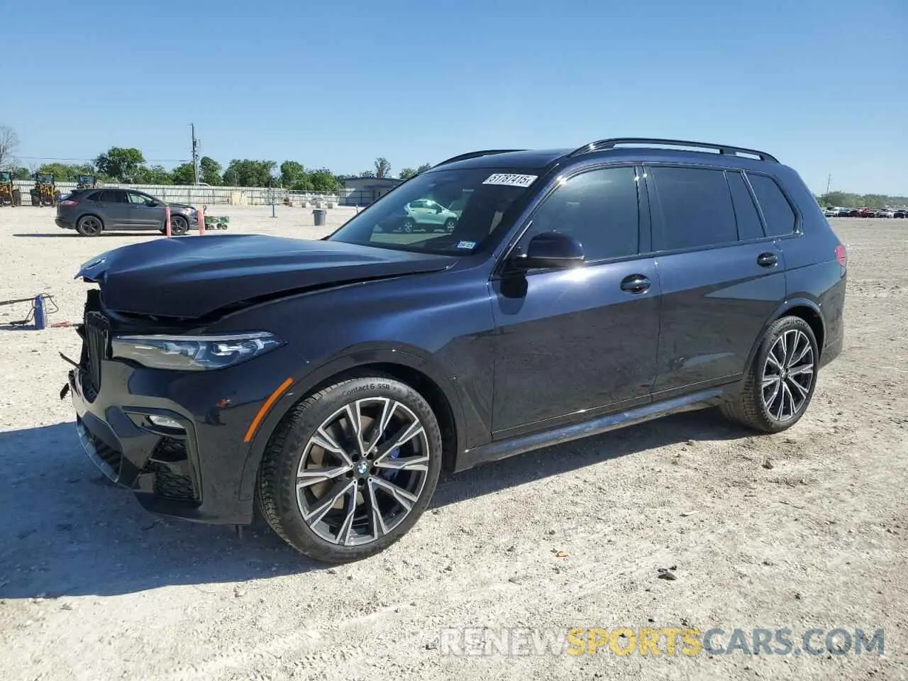 1 Photograph of a damaged car 5UXCW2C02N9J96379 BMW X7 2022