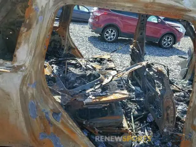 10 Photograph of a damaged car 5UXCW2C03N9L76552 BMW X7 2022