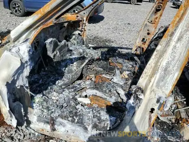 7 Photograph of a damaged car 5UXCW2C03N9L76552 BMW X7 2022