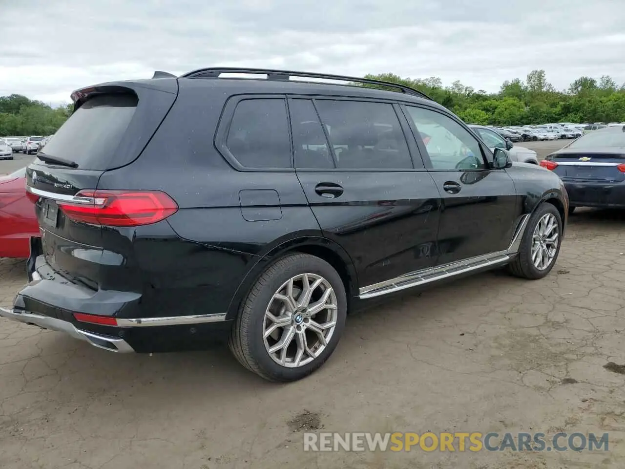 3 Photograph of a damaged car 5UXCW2C03N9M08416 BMW X7 2022