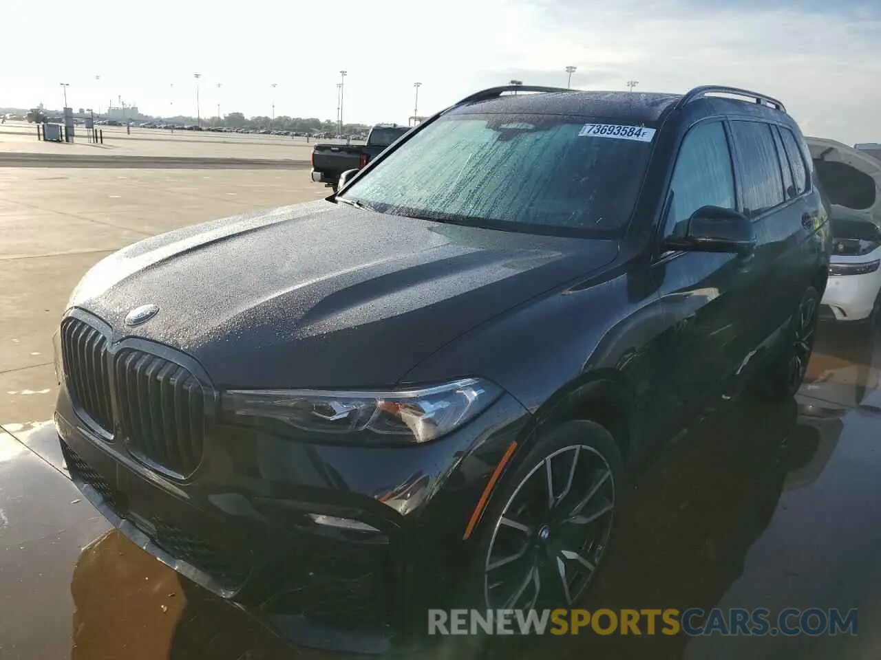 1 Photograph of a damaged car 5UXCW2C03N9M34529 BMW X7 2022