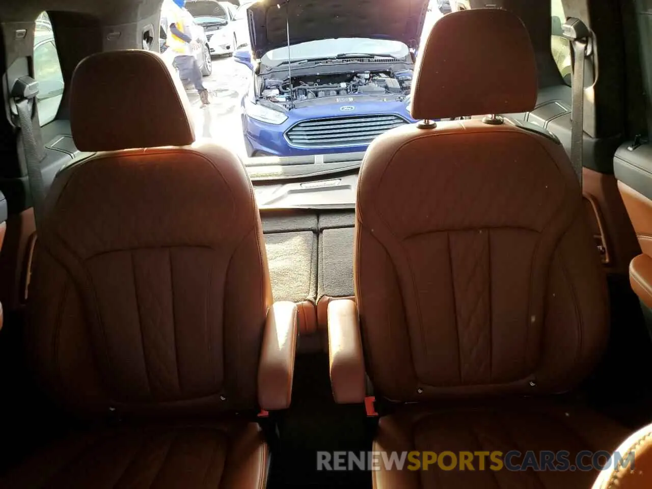 10 Photograph of a damaged car 5UXCW2C03N9M34529 BMW X7 2022