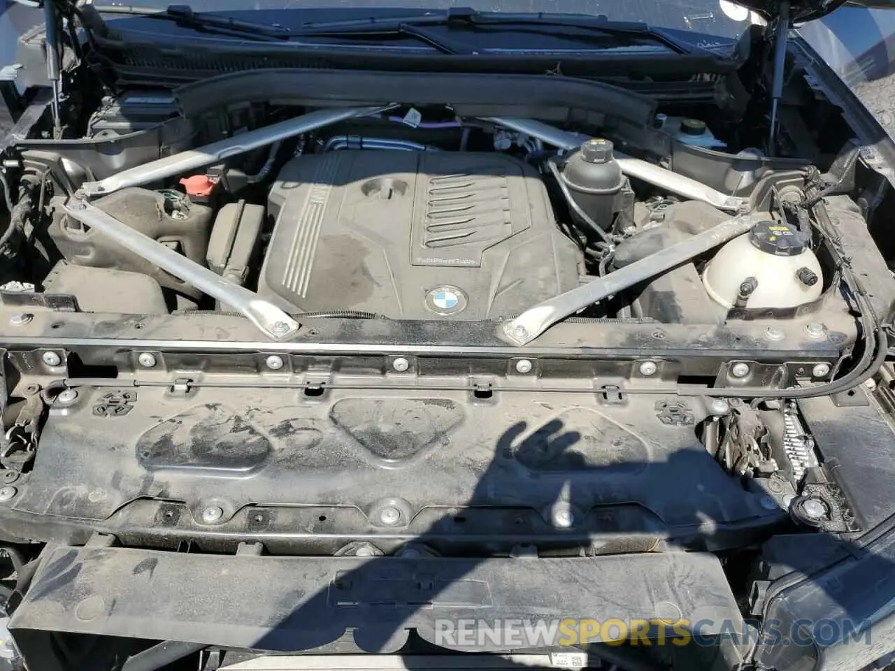 12 Photograph of a damaged car 5UXCW2C04N9M58810 BMW X7 2022