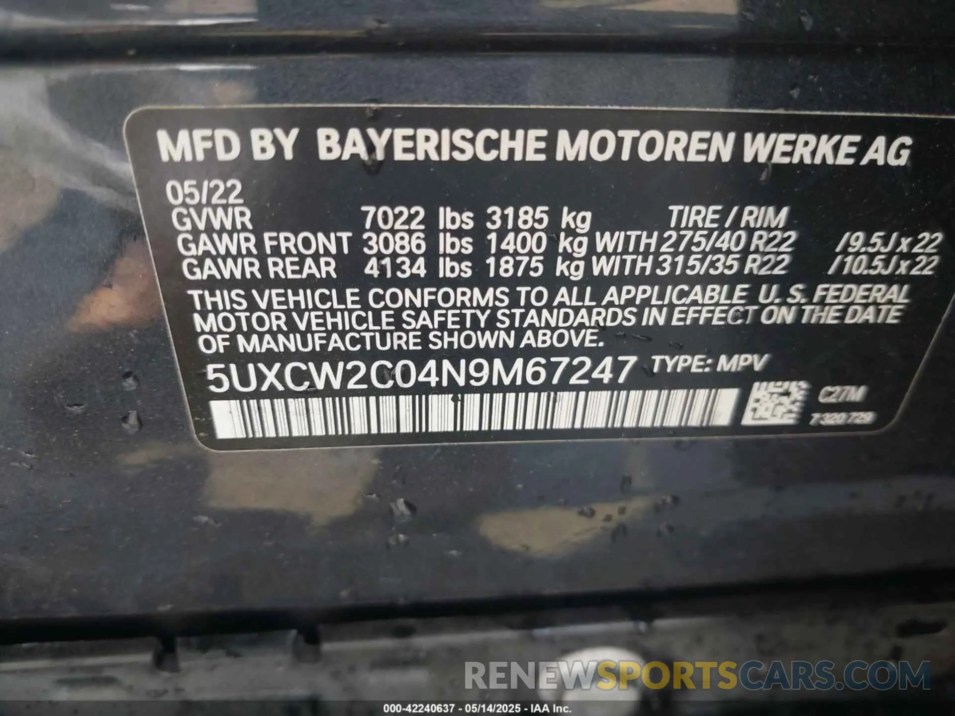 9 Photograph of a damaged car 5UXCW2C04N9M67247 BMW X7 2022