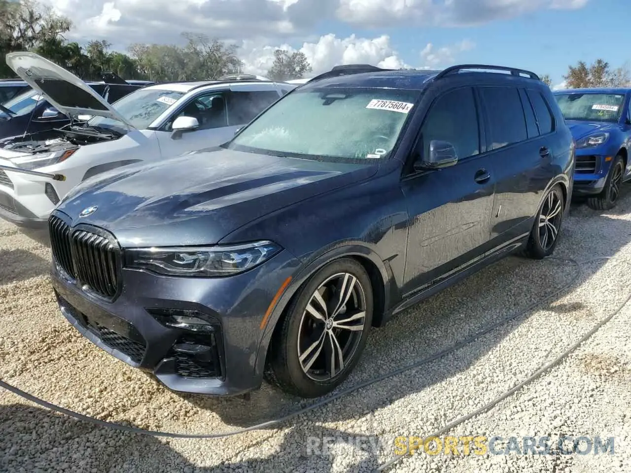 1 Photograph of a damaged car 5UXCW2C05N9J92987 BMW X7 2022