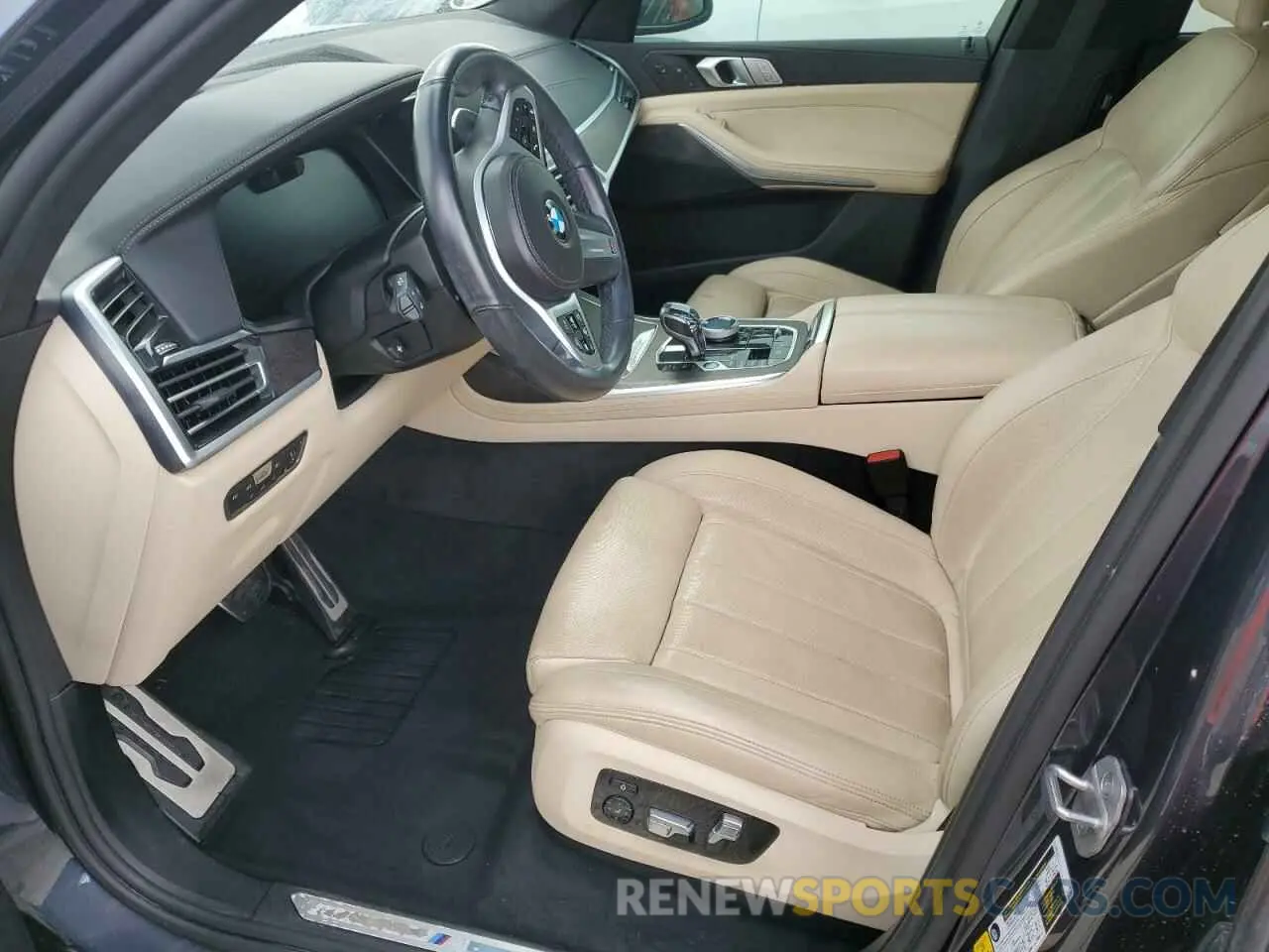 7 Photograph of a damaged car 5UXCW2C05N9J92987 BMW X7 2022