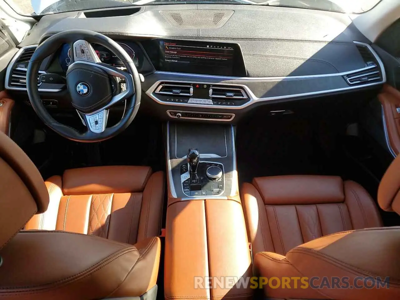8 Photograph of a damaged car 5UXCW2C05N9L18667 BMW X7 2022