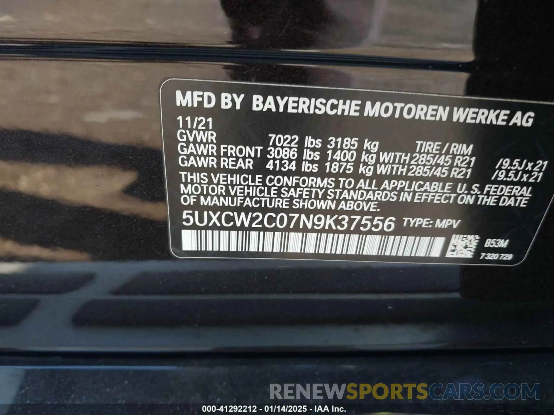 9 Photograph of a damaged car 5UXCW2C07N9K37556 BMW X7 2022