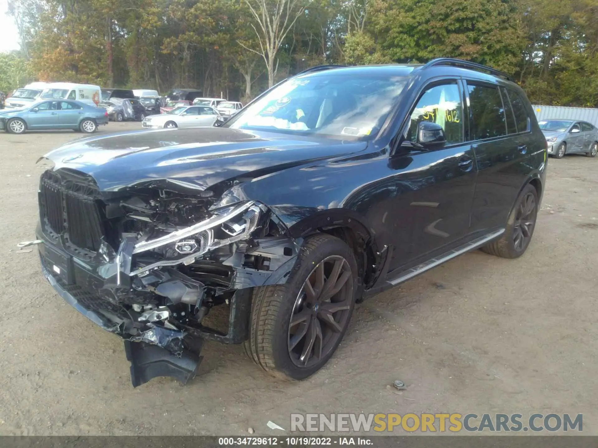 6 Photograph of a damaged car 5UXCW2C07N9N11323 BMW X7 2022