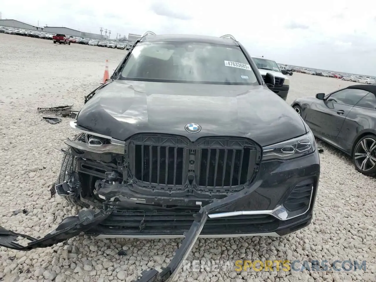 5 Photograph of a damaged car 5UXCW2C08N9M04698 BMW X7 2022