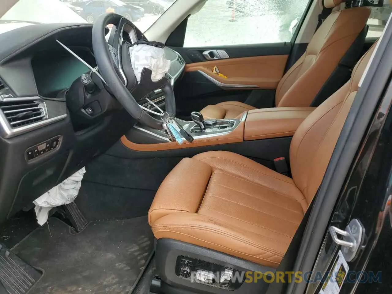 7 Photograph of a damaged car 5UXCW2C08N9M04698 BMW X7 2022