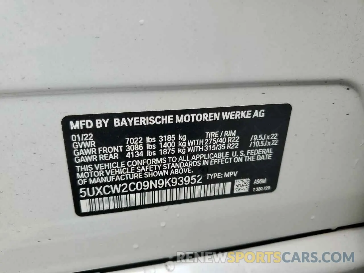 10 Photograph of a damaged car 5UXCW2C09N9K93952 BMW X7 2022