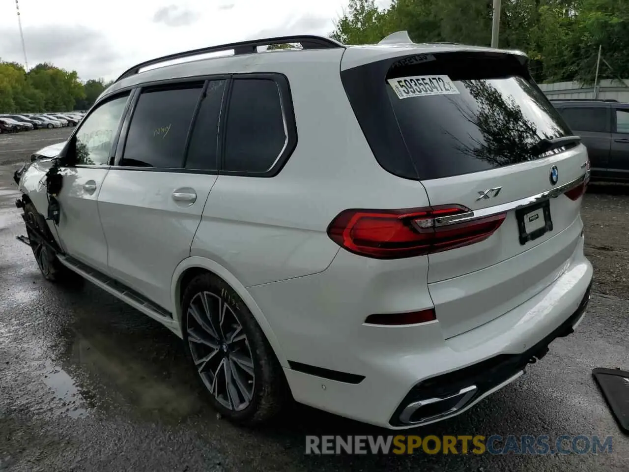 3 Photograph of a damaged car 5UXCW2C09N9K93952 BMW X7 2022