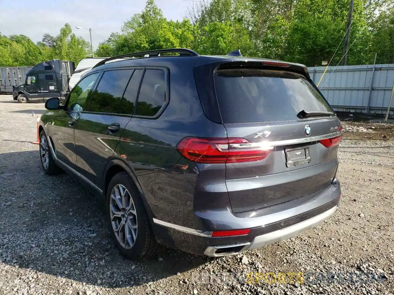 3 Photograph of a damaged car 5UXCW2C0XN9J65722 BMW X7 2022