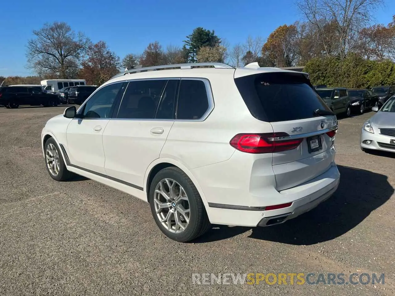 2 Photograph of a damaged car 5UXCW2C0XN9M56737 BMW X7 2022