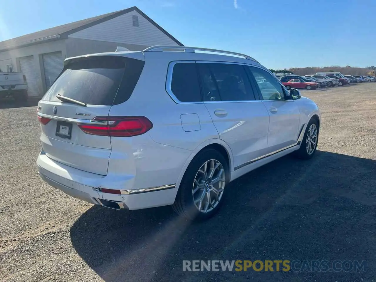 3 Photograph of a damaged car 5UXCW2C0XN9M56737 BMW X7 2022