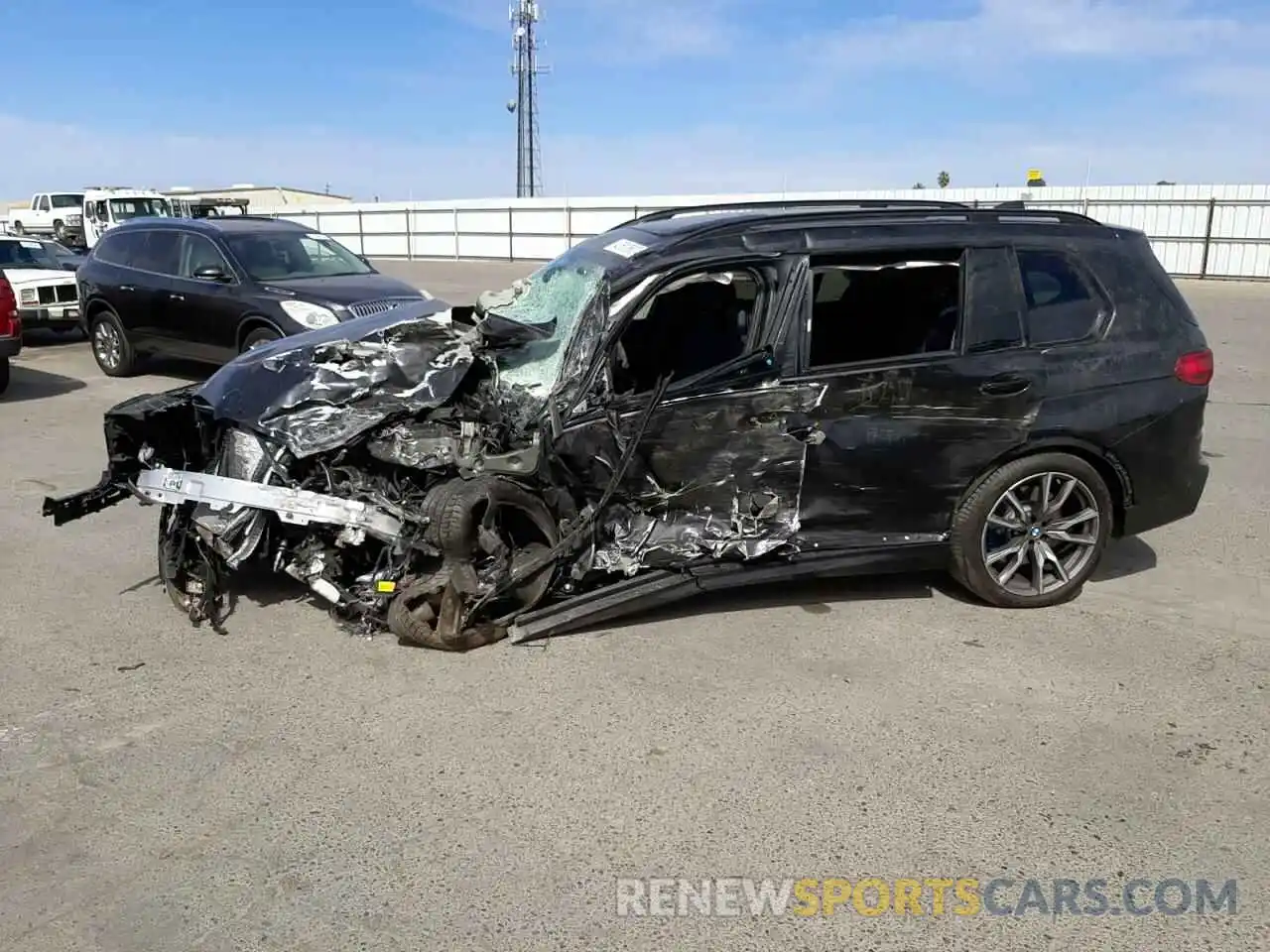 9 Photograph of a damaged car 5UXCX6C00N9K68068 BMW X7 2022