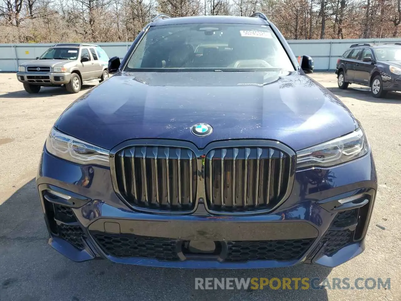 5 Photograph of a damaged car 5UXCX6C01N9J04750 BMW X7 2022