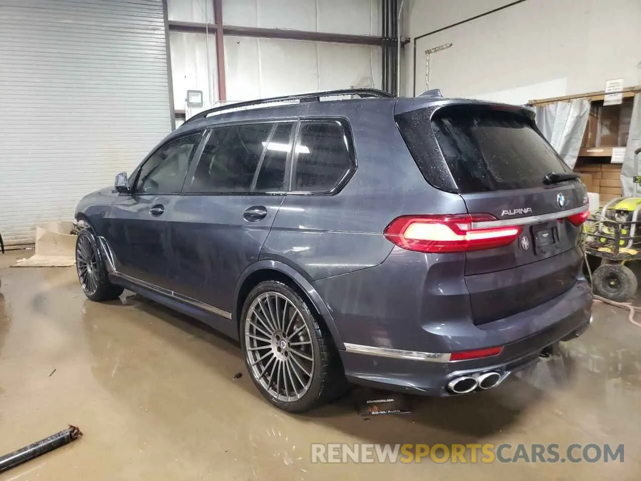 2 Photograph of a damaged car 5UXCX6C19N9N06296 BMW X7 2022