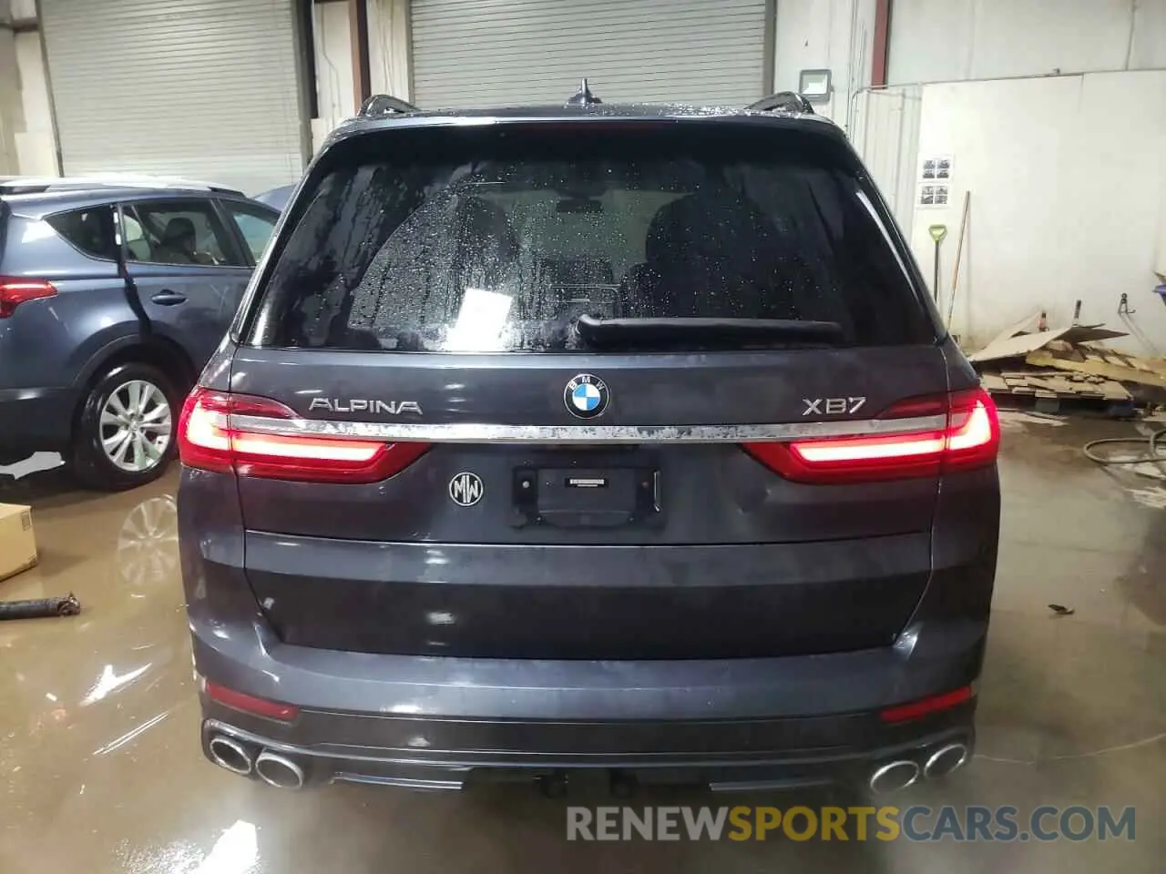 6 Photograph of a damaged car 5UXCX6C19N9N06296 BMW X7 2022