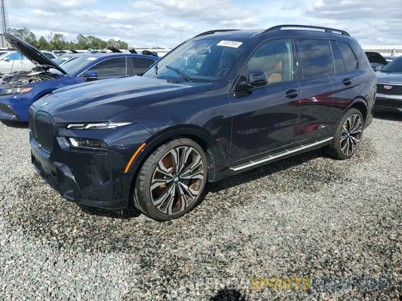 1 Photograph of a damaged car 5UX23EM00P9N46972 BMW X7 2023
