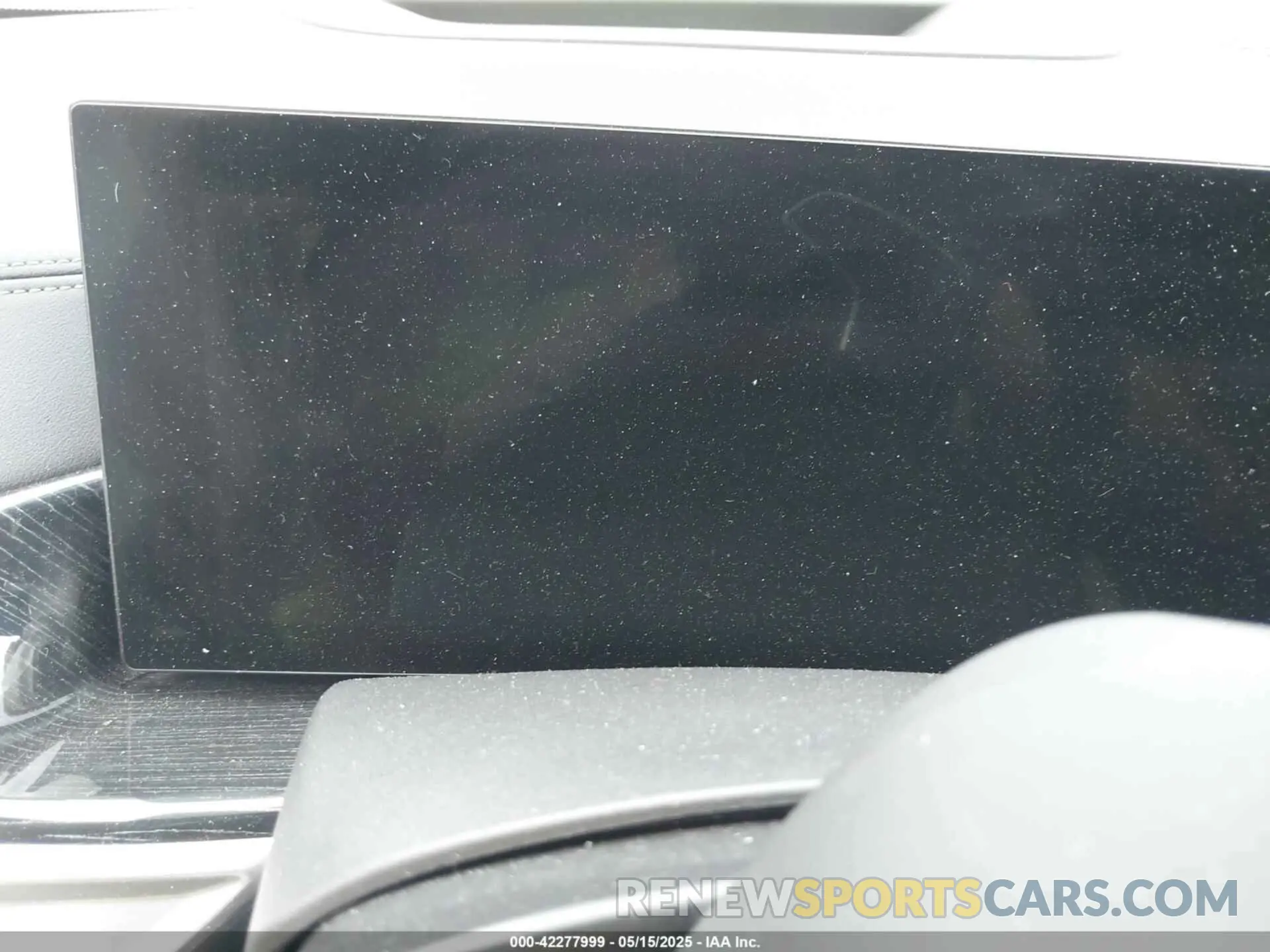 7 Photograph of a damaged car 5UX23EM00P9R09660 BMW X7 2023